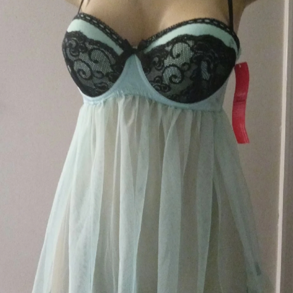 NWT Black Fuchsia lingerie size large